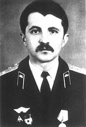 Гололобов Виктор Константинович, Старший лейтенант