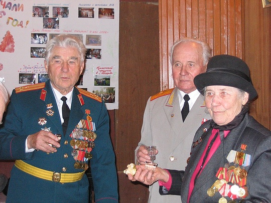 Чарка в память о не вернувшихся товарищах, 65 лет победы под Москвой, bedevo